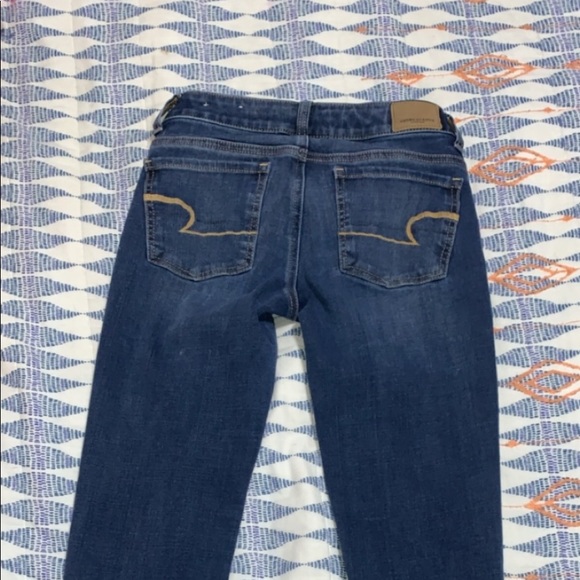 Size 0 American Eagle jeans - Picture 2 of 4